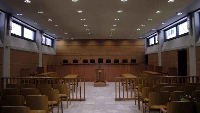 «Κατέβασαν ρολά» τα δικαστήρια - Καθολική αποχή από τους δικηγόρους