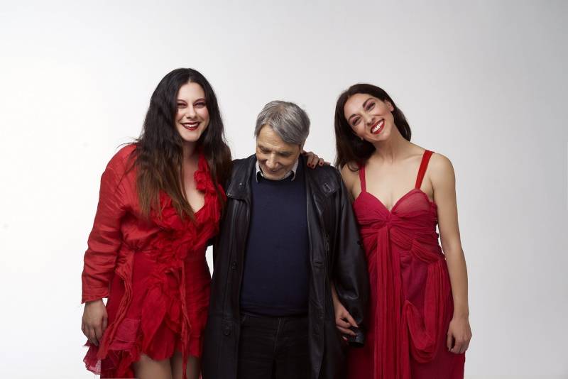 &quot;Η Λέλα και η Λέλα&quot; του Ανδρέα Στάικου στο θέατρο Φούρνος