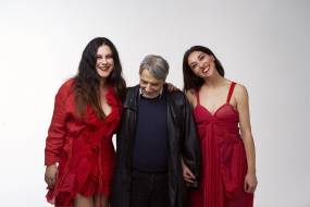 &quot;Η Λέλα και η Λέλα&quot; του Ανδρέα Στάικου στο θέατρο Φούρνος