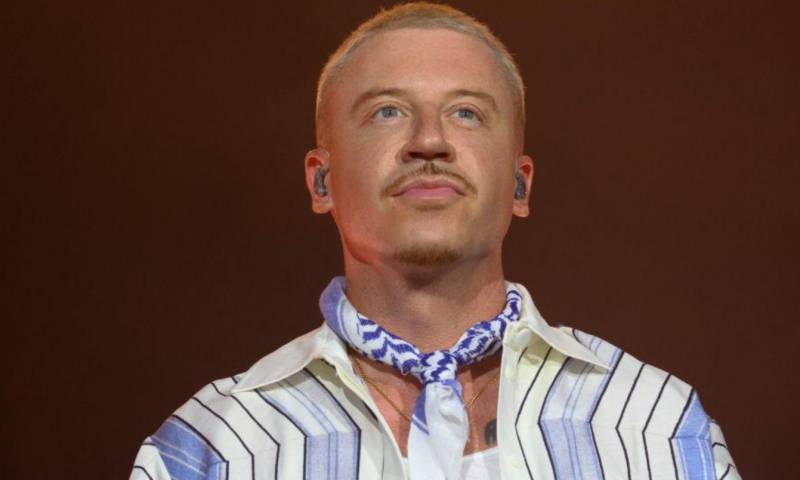 Ο Macklemore απομακρυνθήκε από την περιοδεία του Ed Sheeran στις ΗΠΑ αφού φώναξε «Λευτεριά στην Παλαιστίνη»