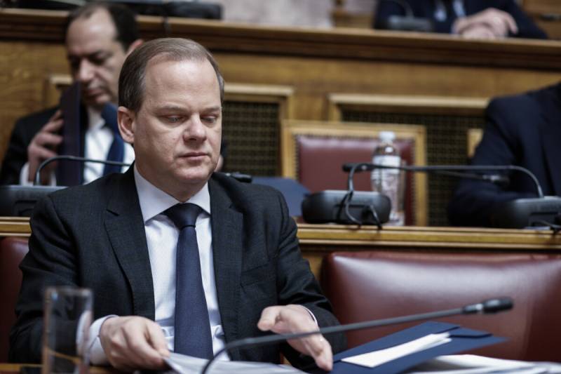 Τέμπη / Αναβάθμιση κατηγορίας για τον Κώστα Καραμανλή ζητούν οι συγγενείς των θυμάτων από τον Άρειο Πάγο