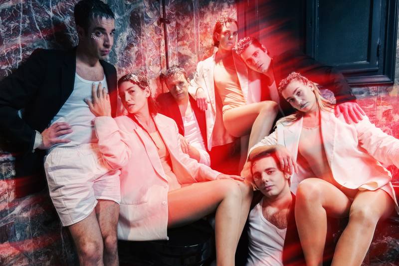 «LO»:Ο Λευτέρης Παπακώστας σκηνοθετεί ένα sci-fi νουάρ στο Bios, μια παράσταση σε συνθήκη club