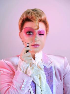 «ΤΟ ΠΟΡΤΡΕΤΟ ΤΟΥ ΝΤΟΡΙΑΝ ΓΚΡΕΪ» του Όσκαρ Ουάιλντ, στη βραβευμένη εκδοχή του Kip Williams | Σκην. Δημήτρης Αγιοπετρίτης Μπογδάνος | Με τη Νάντια Κοντογεώργη | Θέατρο Πορεία | Από 9/2