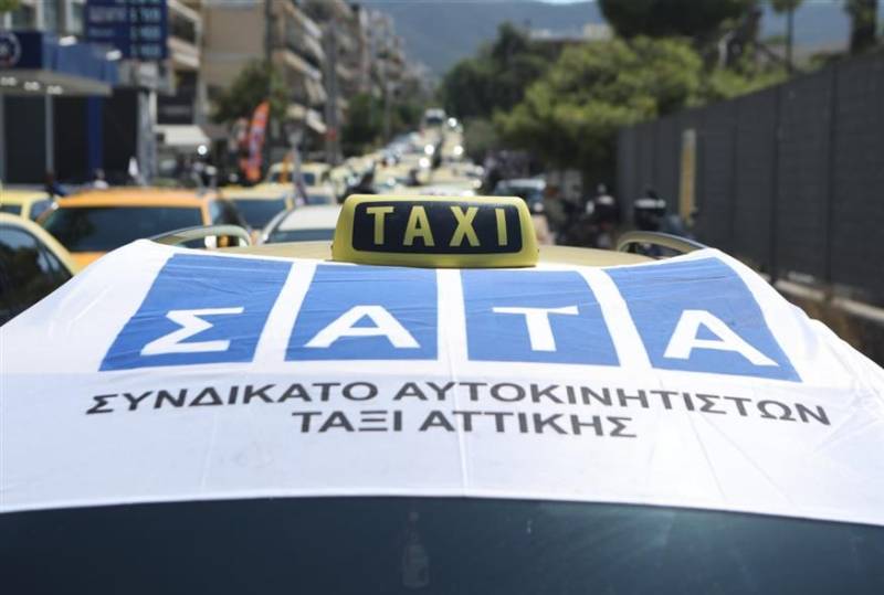 Ταξί: Νέα απεργία και προσφυγή στο ΣτΕ - «Η κυβέρνηση δολοφονεί έναν κλάδο»