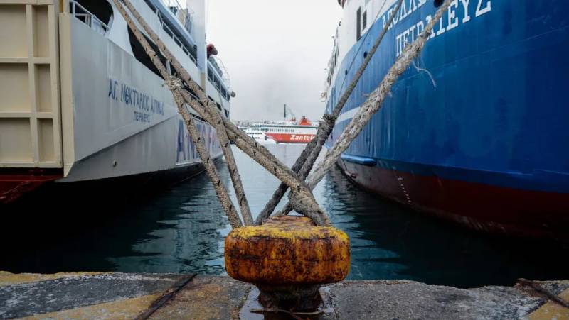 Δεμένα τα πλοία την Πέμπτη - Απεργία της ΠΝΟ για τους εγκλωβισμένους ναυτικούς στη Μέση Ανατολή