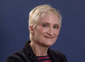 Jill Sobule: Νεκρή σε πυρκαγιά η τραγουδίστρια του «I Kissed a Girl»