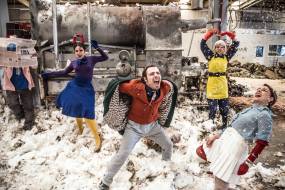 «Η Φαλακρή Τραγουδίστρια» του Ευγένιου Ιονέσκο έρχεται στο θέατρο Φούρνος