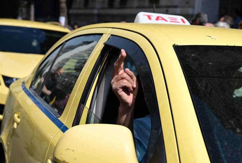 Απεργία ταξί: Χειρόφρενο 48 ωρών στην Αθήνα – Τα αιτήματα