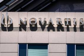 Novartis: Δεσμεύτηκαν τα περιουσιακά στοιχεία των πρώην προστατευόμενων μαρτύρων - Εξετάζεται η διαδρομή εκατομμυρίων