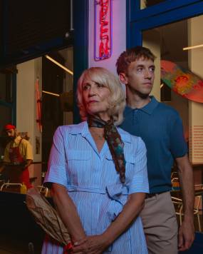 Η ΜΟΝΙΚ ΔΡΑΠΕΤΕΥΕΙ || ΕΝΤΟΥΑΡΝΤ ΛΟΥΙ || ΘΕΑΤΡΟ ΟΔΟΥ ΚΕΦΑΛΛΗΝΙΑΣ