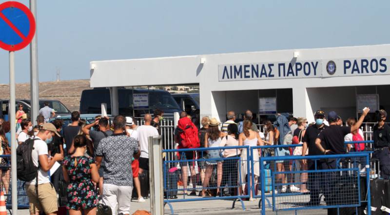 Πάρος: Λουκέτο για μια μέρα στα καταστήματα εστίασης – «Κλείνουμε πριν μας κλείσουν, το κράτος απέτυχε»