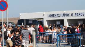 Πάρος: Λουκέτο για μια μέρα στα καταστήματα εστίασης – «Κλείνουμε πριν μας κλείσουν, το κράτος απέτυχε»