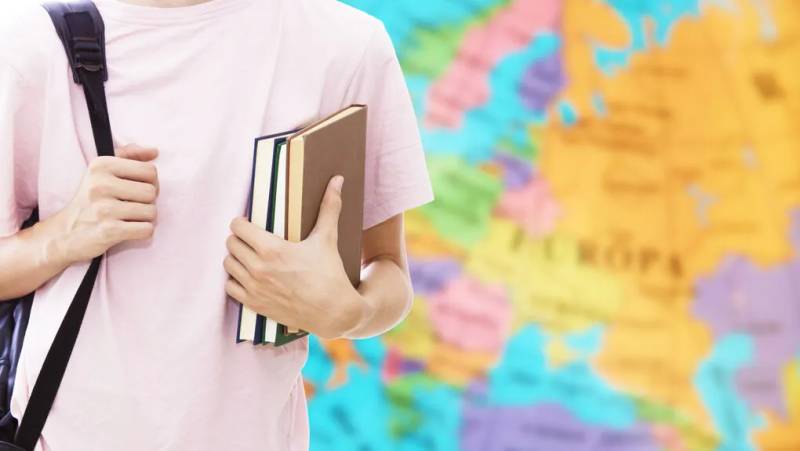 Οι δάσκαλοι μετατρέπονται σε μετακινούμενες μονάδες