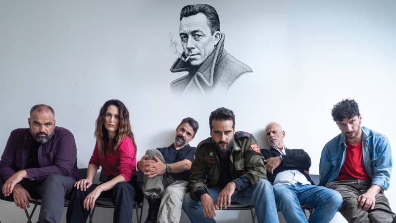 Αλμπέρ Καμύ «Οι Δίκαιοι» / Σκηνοθεσία: Γιάννης Κακλέας / Στο Θέατρο ΑΠΟΘΗΚΗ