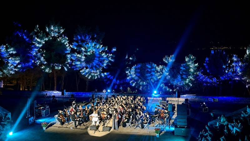 ΑΦΙΕΡΩΜΑ ΣΤΟΝ ΘΑΝΟ ΜΙΚΡΟΥΤΣΙΚΟ ΤΗΝ ΚΥΡΙΑΚΗ 28 ΙΟΥΝΙΟΥ ΣΤΟ ΘΕΑΤΡΟ ΦΡΥΝΙΧΟΣ - 8ο ΦΕΣΤΙΒΑΛ ΔΕΛΦΩΝ "ΤΟ ΛΑΛΟΝ ΥΔΩΡ"