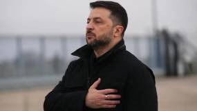 «Από τις πιο δύσκολες στιγμές στην ιστορία μας»: Δραματικό μήνυμα Ζελένσκι μετά το σχέδιο 28 σημείων