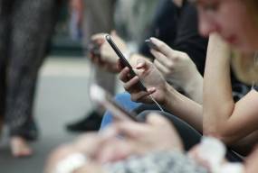 Social media: Τι αλλάζει από 1η Ιανουαρίου για τους κάτω των 15 ετών - 28 ερωτήσεις και απαντήσεις
