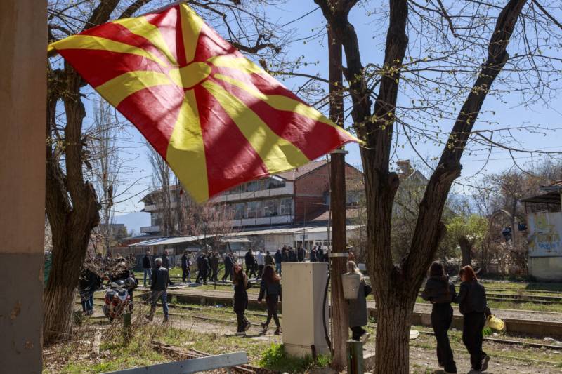 Κηρύχθηκε «κατάσταση κρίσης» στη Βόρεια Μακεδονία λόγω των αγροτικών μπλόκων στην Ελλάδα