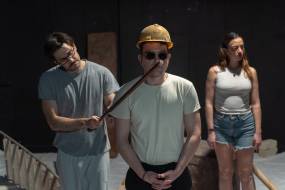 «Optansia &amp; Guerrilla»: Ο Γιώργος Δάμπασης διασκευάζει και σκηνοθετεί Καμπανέλλη