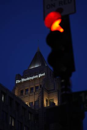 Κρίση στη Washington Post μετά τις μαζικές απολύσεις: Παραιτήθηκε ο διευθύνων σύμβουλος