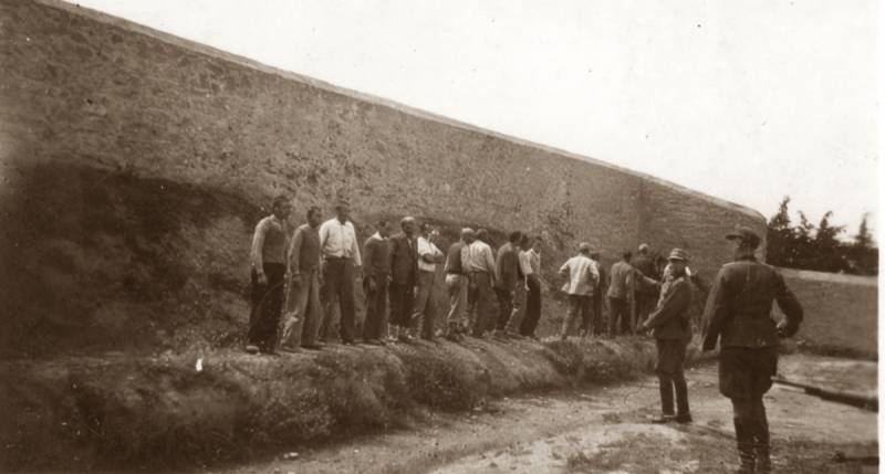 Ντοκουμέντα / Συγκλονιστικές φωτογραφίες από την εκτέλεση των 200 στην Καισαριανή