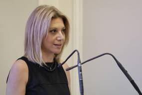 Καρυστιανού: Ταυτοποιήθηκε ο άνδρας που φέρεται να μετέφερε τις απειλές κατά της ίδιας και της οικογένειάς της