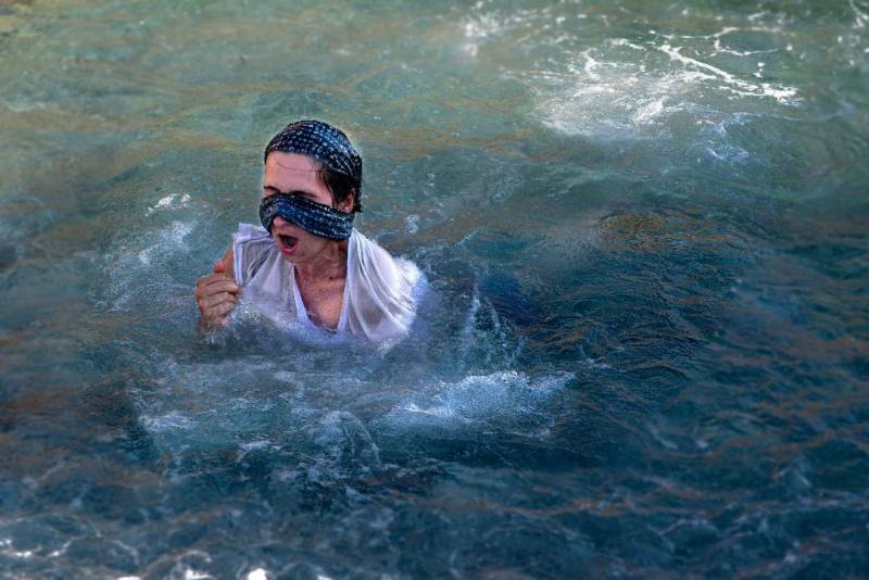 ΜΗΝ ΚΛΑΙΣ ΡΕ ΓΟΡΓΟΝΑ του Παναγιώτη Γκούβερη από την Tsopan Theatre Company στο Θέατρο ΙΣΟΝ για 2η χρονιά