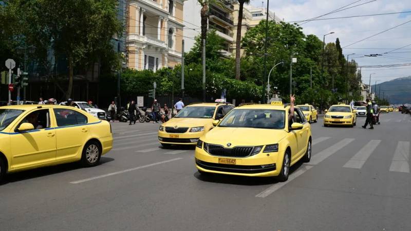«Χειρόφρενο» 48 ωρών τραβούν τα ταξί στις 5 και 6 Νοεμβρίου