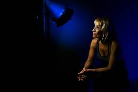 ΠΑΡΑΤΑΣΗ ΠΑΡΑΣΤΑΣΕΩΝ ΛΟΓΩ ΕΠΙΤΥΧΙΑΣ - "ΚΟΚΚΙΝΟΣ ΙΠΠΟΠΟΤΑΜΟΣ" ΣΤΟ ΘΕΑΤΡΟ Ε-ΝΑ ΜΕΧΡΙ ΤΟ ΣΑΒΒΑΤΟ 28 ΜΑΡΤΙΟΥ