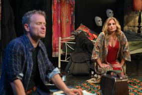 Το «ΦΥΓΕ… ΑΝ ΜΠΟΡΕΙΣ» συνεχίζει! Από Σάββατο 24 Ιανουαρίου 2026 και κάθε Σάββατο στις 21:30, έως 4 Απριλίου, στο Θέατρο Αλκμήνη