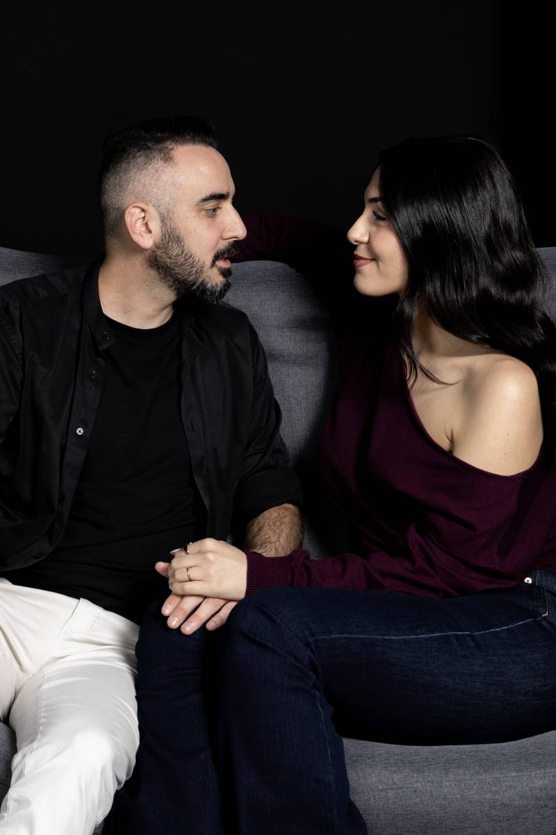 “THE LOOP” του Μίμη Καπέρδου | Μια σύγχρονη ντραμεντί για τις λούπες που μας κρατούν και εκείνες που μας απελευθερώνουν! | από 22 Ιανουαρίου στο Θέατρο Ελιάρτ