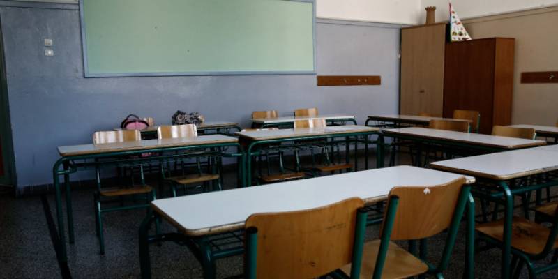 Ύδρα: Ενοίκια από 550 έως και 880 ευρώ ζητούν ιδιοκτήτες, σε ξενοδοχεία οι εκπαιδευτικοί – Οργισμένες αντιδράσεις