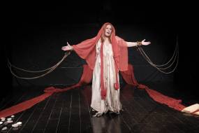 "Υπατία μια γυναίκα - σύμβολο " στο θέατρο Αλκμήνη