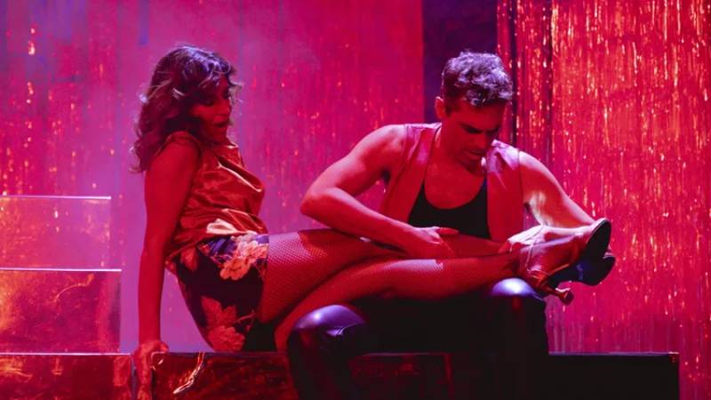 Το "Hotel Amour" παίρνει παράταση για 2026 στο Ακροπόλ