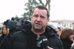 Κόλαφος ο Πλακιάς για Μάνεση: «Όταν κάποιος σας ρωτήσει τι σημαίνει αλήτης δείξτε τον συγκεκριμένο»