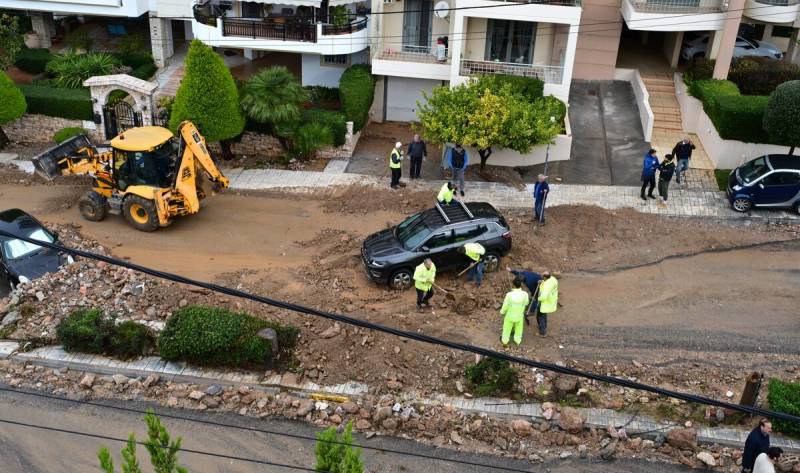 Επιτελικό κράτος / Η Ελλάδα στο έλεος των φυσικών καταστροφών και η πολιτική της ατομικής ευθύνης