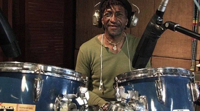 Πέθανε ο Σλάι Ντάνμπαρ, θρύλος της reggae και των Sly &amp; Robbie, σε ηλικία 73 ετών