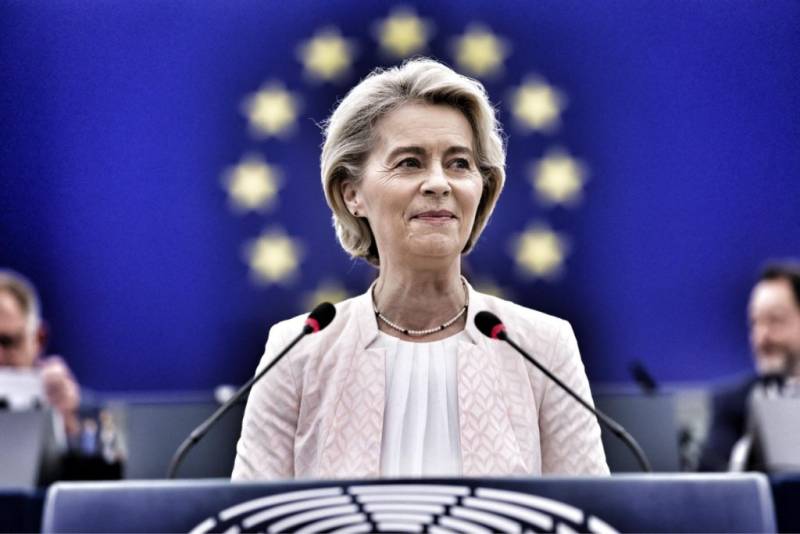Politico: Πολιτικός σεισμός για την Ούρσουλα φον ντερ Λάιεν – Κινδυνεύει να αποπεμφθεί από την Κομισιόν