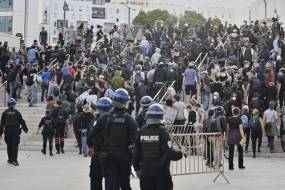 Παρέλυσε η Γαλλία από τις διαδηλώσεις με σύνθημα “Μπλοκάρουμε τα πάντα”