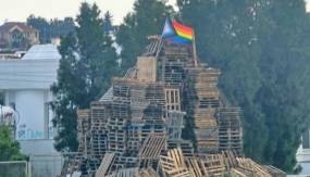 Κύπρος: Έκαψαν σημαίες της ΛΟΑΤΚΙ+ κοινότητας αντί για Ιούδα