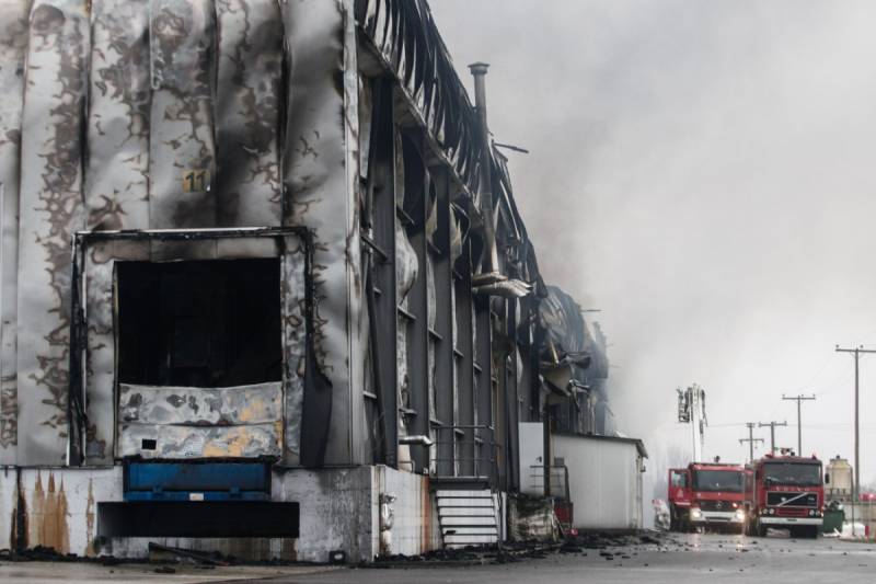Τραγωδία στα Τρίκαλα: Βρέθηκε και η πέμπτη σορός στο κατεστραμμένο εργοστάσιο