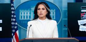 ΗΠΑ: Η επικεφαλής της Υπηρεσίας Πληροφοριών αδειάζει τον Τραμπ – «Δεν υπήρχε πυρηνική απειλή από το Ιράν»