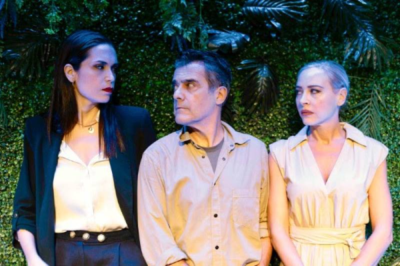 Οι «Αλιγάτορες» σε σκηνοθεσία Γιάννη Λασπιά παίρνουν δεύτερη παράταση λόγω επιτυχίας!