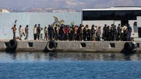 «Βουλιάζει» η Κρήτη από τις καραβιές μεταναστών: Διασώθηκαν 520, αναμένεται να μεταφερθούν στο Λαύριο