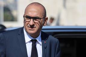 Γαλλία: Παραίτηση υπέβαλε ο ΥΠΕΣ λόγω των επεισοδίων – Δεν έγινε δεκτή από τον Μακρόν