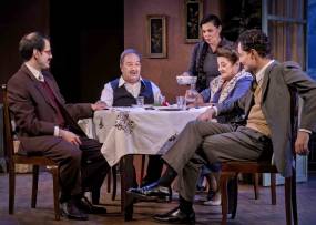 "Η δεξιά, η αριστερά και ο κυρ Παντελής" στη Θεσσαλονίκη