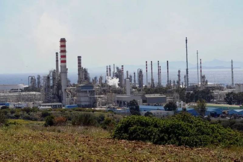 Έκρηξη στη Motor Oil: Σε εξαιρετικά κρίσιμη κατάσταση και ο δεύτερος εργαζόμενος