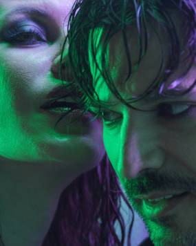 ΧΑΡΟΛΝΤ ΠΙΝΤΕΡ : Ο ΕΡΑΣΤΗΣ σε μετάφραση - σκηνοθεσία:   Αλέξανδρος Κοέν στο Θέατρο Μικρό Γκλόρια