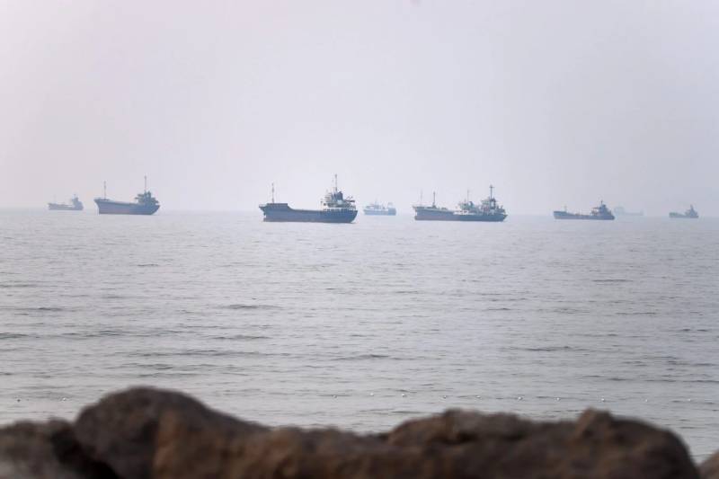 Σοβαρή κλιμάκωση από το Ιράν: Απειλεί με κατάσχεση 46 πλοία στο Ορμούζ που δεν συμμορφώνονται με τους «κανόνες»