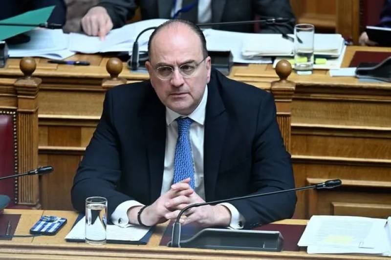 Ο Μακάριος Λαζαρίδης βάζει τίτλους τέλους στην “Αριστεία” – Αποπομπή ζητά η αντιπολίτευση